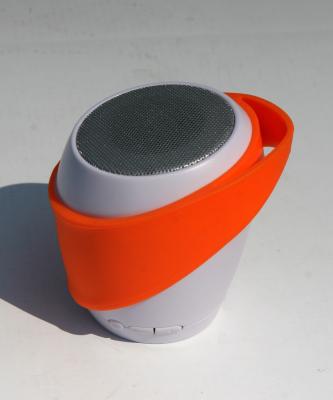 China Red Cordless Hi Fi Small Pocket Bluetooth Speakers for Iphone / Tablet / Ipod for sale