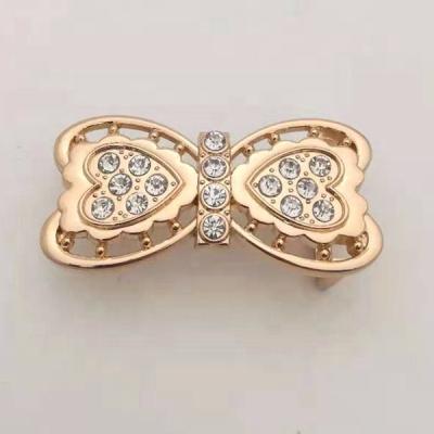 China Zinc Alloy Bowknot Zircon Belt Buckle Fashion Gold Metal Male Belt Buckle for sale