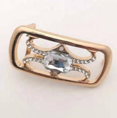 China Zinc Alloy Hollow Out Zircon Belt Buckle Fashion Gold Metal Male Belt Buckle for sale