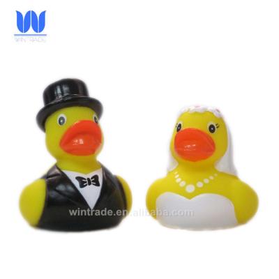 China Eco - Friendly Bath Toy PVC Bride And Groom Wedding Duck for sale