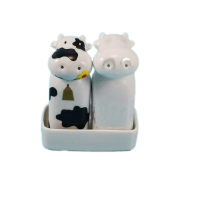 China Sustainable High Quality Funny Cow Shaped Ceramic Salt And Pepper Shaker for sale