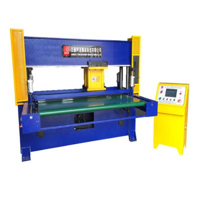 China 1600*770 Mm Head Automatic Moving Cutting Machine Eva Slippers Making Machine for sale