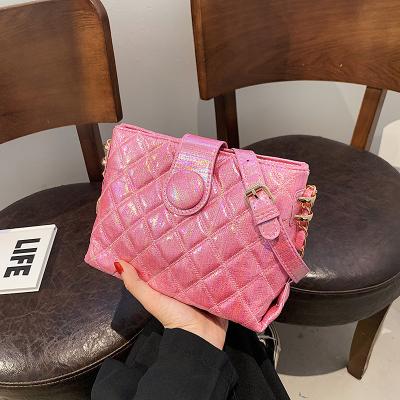 China Fashion Cute Bucket Latest Small Clips Popular Girls Fashion Handbags Woman Messenger Bags for sale