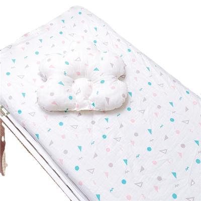 China Anti-Static Infant and Newborn Cotton Gauze Bed Sheet Bedspread Crib Bedspread for sale