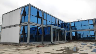 China Casas de aluguer de contêineres de aço 20ft Casas modulares pré-fabricadas combinadas para trabalho à venda