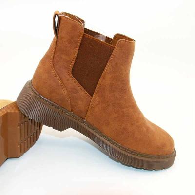 China New Men's Chelsea Boots Fashion Good Quality Waterproof Warm Leather Men's Selling Shoes Winter Martin Boots Rejects Low-cut Short Boots for sale