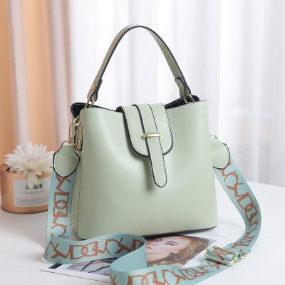 China Luxury Leather Women's Handbags Women's Water Resistant Fashion Handbags Shoulder Bag for sale