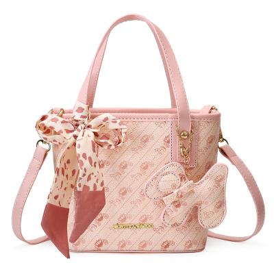 China Newest Fashion Water Resistant Women Handbag Tote Bag Flower Print Canvas Large Size Bag With Pearl Sling Cross - Body Shoulder Bag for sale