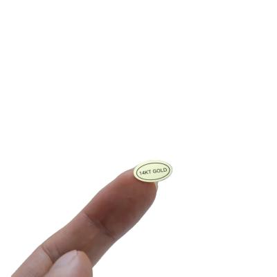 中国 Customizable Waterproof Cosmetic Labels In Rolls Industry Clear Label 12-18 Months Storage 販売のため