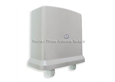 China 10dBi dubbele Gepolariseerde Wlan-Antenne 2400 - 2500MHz Pool die 50W opzetten Te koop