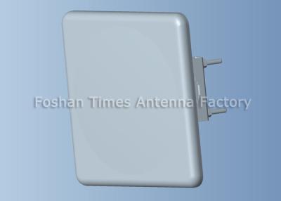 Cina l'antenna del pannello di 4800-5000MHz 5GHz 18dBi, si raddoppia colore polarizzato di bianco dell'antenna in vendita