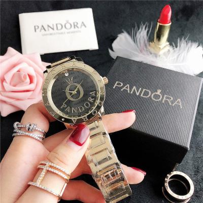 China Fashion new fashion unisex high-end lightweight luxury ladies small dial with the same paragraph belt alloy quartz steel watch for sale