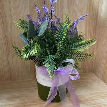 China Eco-friendly Handmade Plastic Artificial Flowers Lavender Festival Party Decor Lavender With Pot for sale