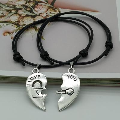 China New Fashion High Quality Cute Cat Pendant Romantic Valentine Heart Bracelets Quilting Women's Day Present For Lovers Couple Bracelet for sale