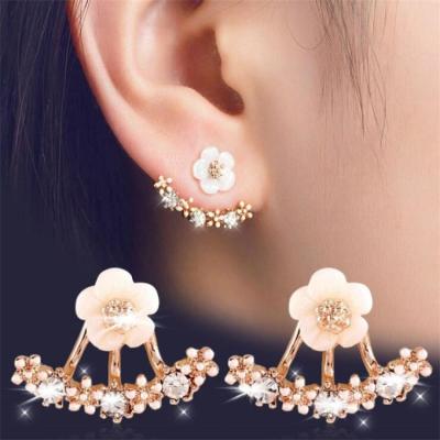 China Fashion Daisy Earrings Wholesale Small Exquisite Crystal Statement Women Earrings High Quality 2021 for sale