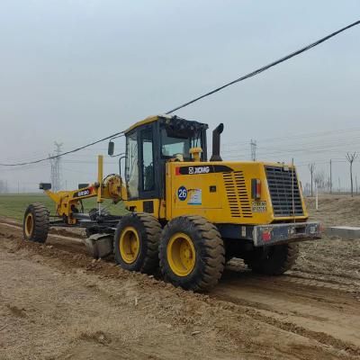 Cina XCMG GR180 Used Motor Grader 6CTA8.3 C190II Motore con volante anteriore in vendita