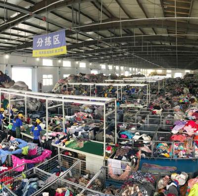 China Polyester/cotton use clothing bale/used clothing bales 100kg/used clothing warehouse for sale