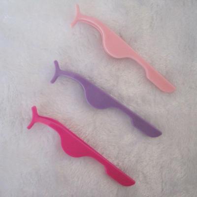 China Best False Eyelash Makeup False Eyelash Makeup Tweezers Eyelash Applicator Plastic Wholesale Tools for sale