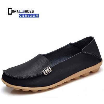 China Soft Toe Moccasins Wild Driving Flats Walking Shoes Women Casual Round Custom Comfortable Leather Loafers Lady Flat Slip On Shoes for sale