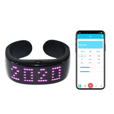 China TPU+ABS+PC App Custom Text USB Rechargeable Wristband With LED Display For Running, Cycling, Jogging for sale