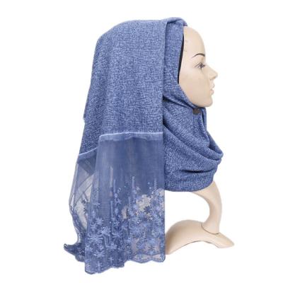 China Hot-selling Travel Pillow Scarf 2019 Women New Muslim Cotton Long Lace Up Scarf Lace Hijab for sale