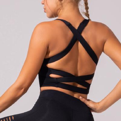 China Hot Sale QUICK DRY Back Criss Cross Padded Workout Tank Tops Medium Support Crop Tops For Women Sports Bras For Women for sale