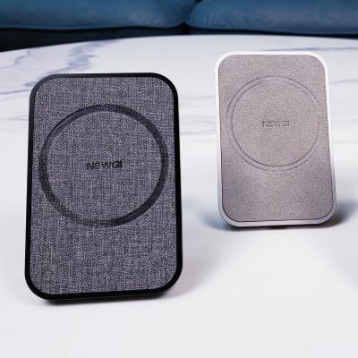 China Wireless Charger 2021hot selling Magnetic Car 15W Qi Fast Charging Car Wireless Charger for sale