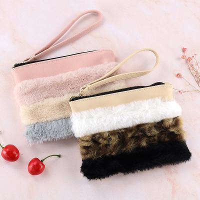 China Good Price Fashion Makeup Bag Travel Bag High Quality Cosmetic Plush Cosmetic Bag Travel Cosmetic Bag for sale