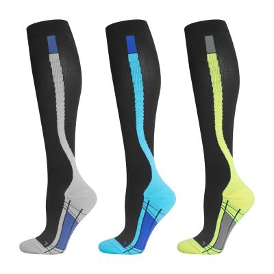 China 20-30mmHg XXL 3D Pattern QUICK DRY Geometric Jacquard Plus Size Men Women Women Compression Athletic Socks for sale