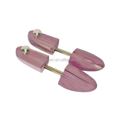 China Wholesale Adjustable Shoe Tree Cedar Wooden Expandable Shoe Trees Eco-friendly Manufacturing With Metal Button for sale