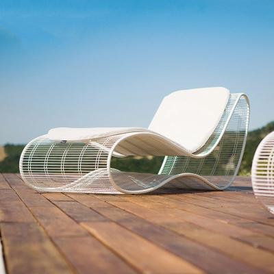 Chine Chaise de pose en métal sur mesure de l'usine Hôtel de plage Piscine Patio Leisure Chaise de soleil à vendre