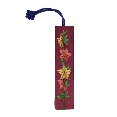 China China Factory Direct Custom Embroidery Flower Bookmark for sale