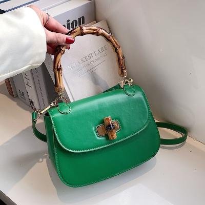 China Hot Selling Fashion Fashion Clips Lady's Cute Bamboo Handle Bag Youth Girls Luxury Shoulder Hand Bag for Woman for sale