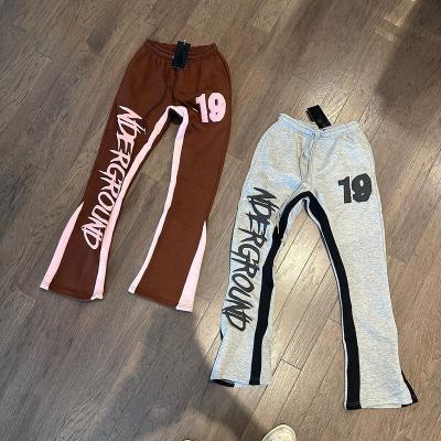 China Anti-Wrinkle Manufacturer Wholesale Winter Foam Flared OEM Logo 3D Breath Print Heavy White Sweatpants Fleece Flared Sports Tracksuit for sale