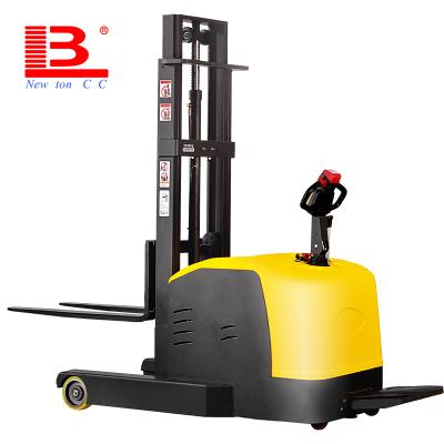 Cina Large-capacity Battery Forward All-Electric Stacker 1ton 1.5ton 2ton stand electric hydraulic stacker legless stacker forklift in vendita