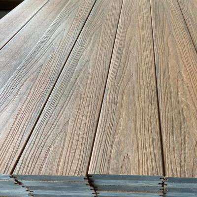 China wpc wood co-extrusion wpc flooring plastic wood composite decking anti-slip wear-resistant waterproof for sale