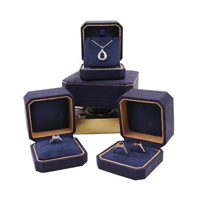 China Custom Logo Leatherette Gift Box Packaging PU Velvet Leather Bracelet Necklace Jewelry Box Wholesale for sale