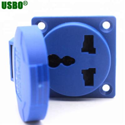 China Outdoor Waterproof Universal Industrial Socket IP44 Residential / Multipurpose Socket With Cover for sale