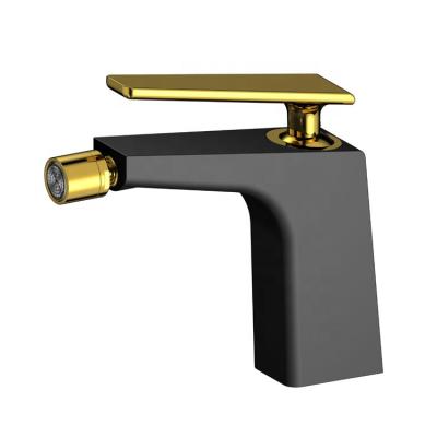 China Bathroom Single Hole Single Hole Bathroom Design Bidet Mixer Tap Brass Faucet for sale