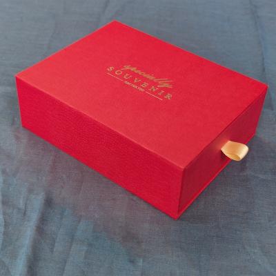 China Recyclable Customized Paper Packaging Box Cardboard Gift Boxes Drawer Packing Boxes for sale