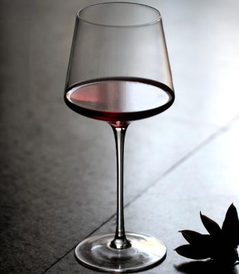 China 600ML Luxury Glass Feature 600ML Glass / White Wine Red Wine for sale