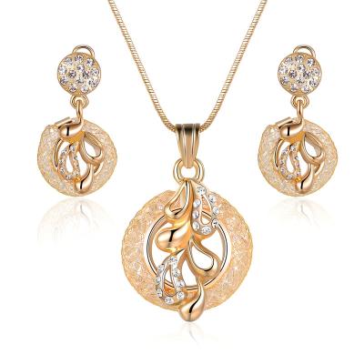 China TRENDY African 18k Gold Color Jewelry Sets Crystal Zirconia Dubai Jewelery Set For Women for sale