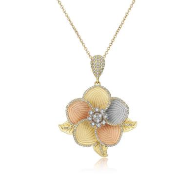 China TRENDY Flower Pendant Necklace Tricolor Fashion Gold Plated Jewelry Flower Necklaces for sale