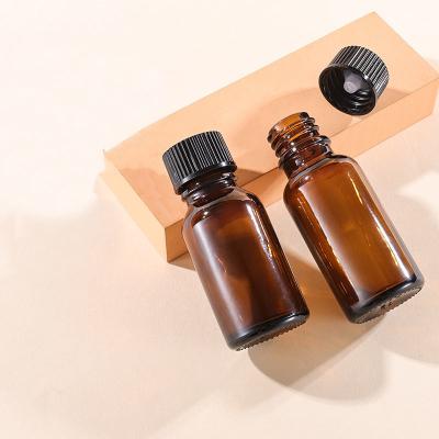 Cina Bottiglie di olio essenziale da 5 ml Bottiglie di vetro ambra Bottiglie cosmetiche con presa interna lunga OEM ODM in vendita