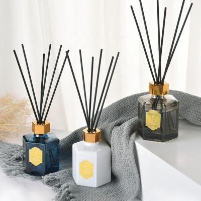 China 100ml Hexagonal Empty Reed Diffuser Bottles For Home Fragrance for sale