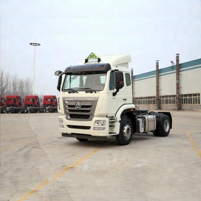 China Sinotruk Hohan 4X2 Small Mini Tractor Head Tractor Truck 6800x2496x2958 for sale