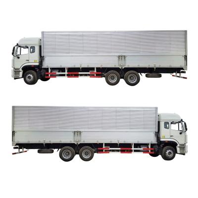 China SINOTRUK 30FT WING VAN CARGO TRUCK 12500*2496*3850 for sale