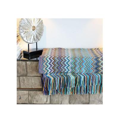 China New Design 100% Acrylic Anti-Pull Bulky Bohemian Home Tapestry Knit Throw Blanket for sale