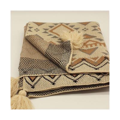 China Anti-pilling Acrylic Simple Knitting Polyester Shawl Bohemian Blanket Sofa Decorative Blanket for sale