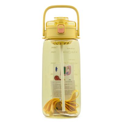 China Sustainable Motivational Workout Water Bottles 2000ml 64oz Half Gallon Large Capacity With Handle Straw For Increasing Sports for sale